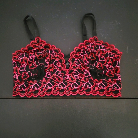 Torrid Size 1 Embroidered Hearts Bralette - Picture 2 of 4